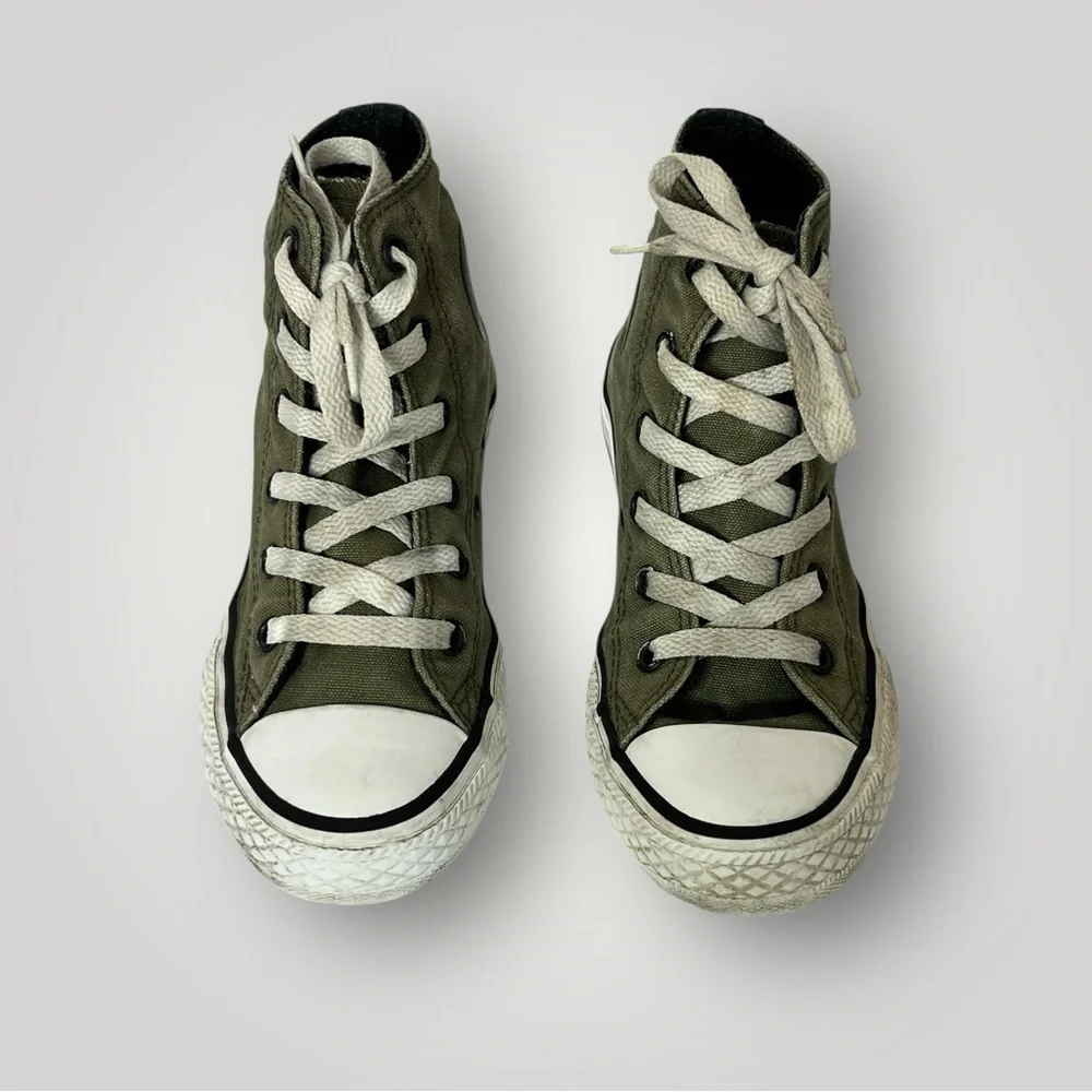 Converse Hi Field‎ Surplus Olive Chuck Taylor Hi Top Sneakers Junior Size 1